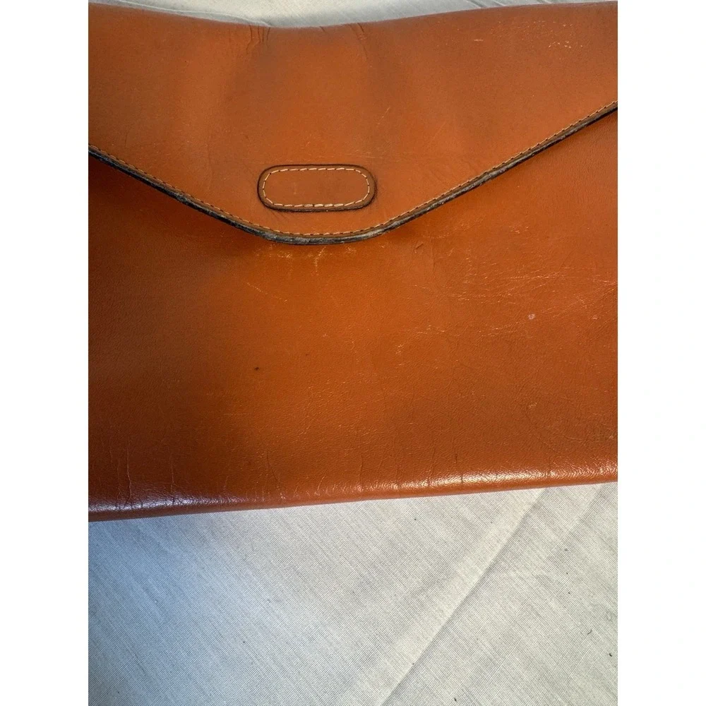 VERNE Handcrafted For Personal Pride Brown Leather Clutch Purse